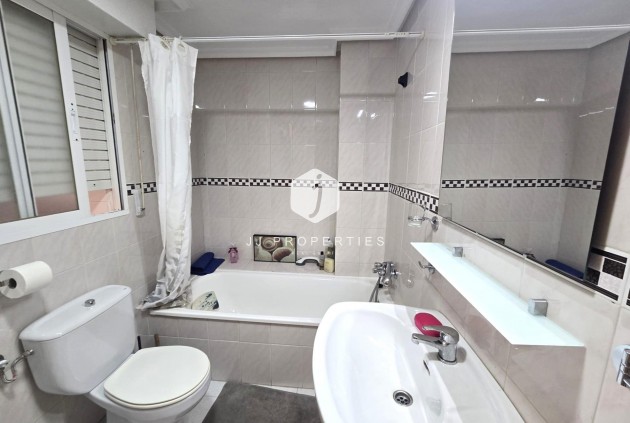 D'occasion - Appartement -
Torrevieja - La Mata Pueblo