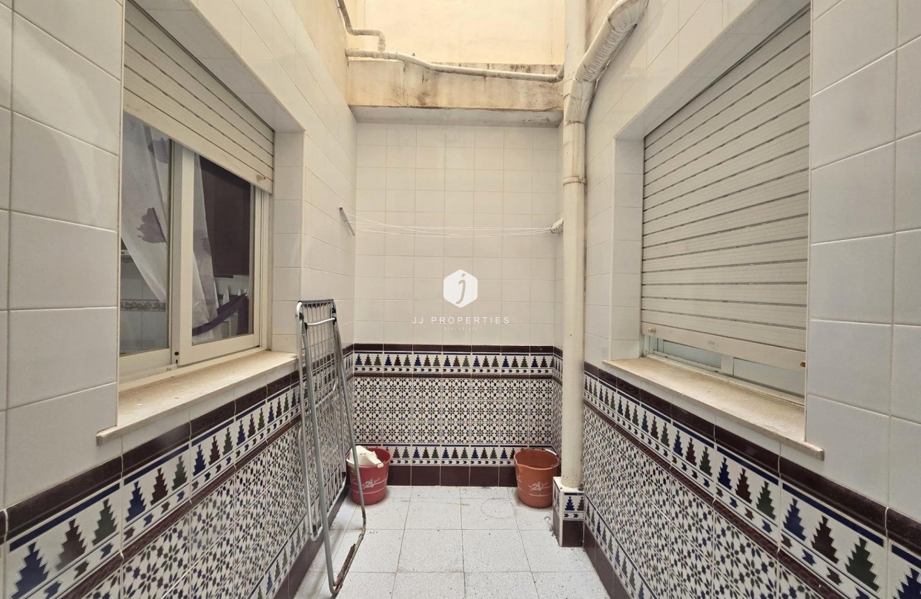 D'occasion - Appartement -
Torrevieja - La Mata Pueblo