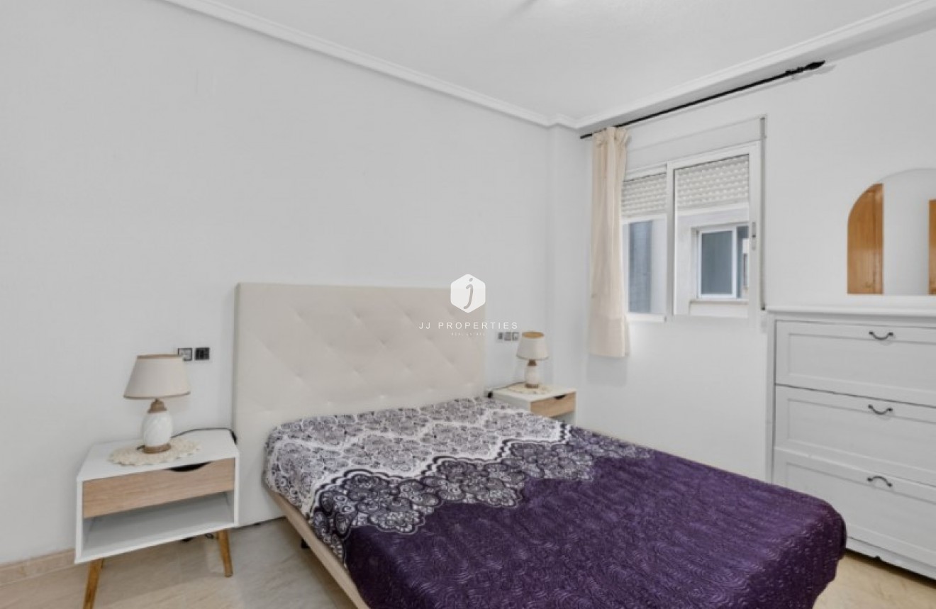 D'occasion - Appartement -
Torrevieja - Costa Blanca