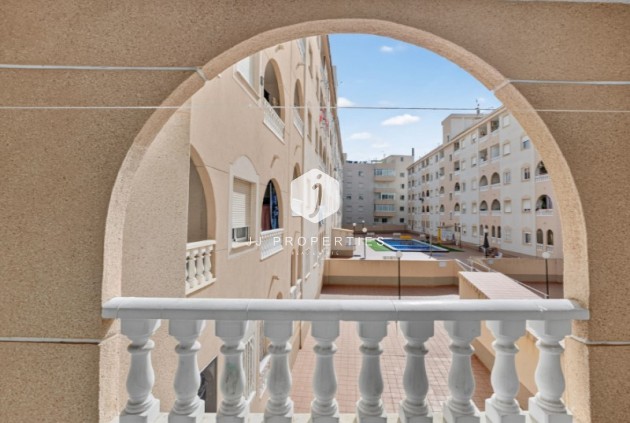 D'occasion - Appartement -
Torrevieja - Costa Blanca