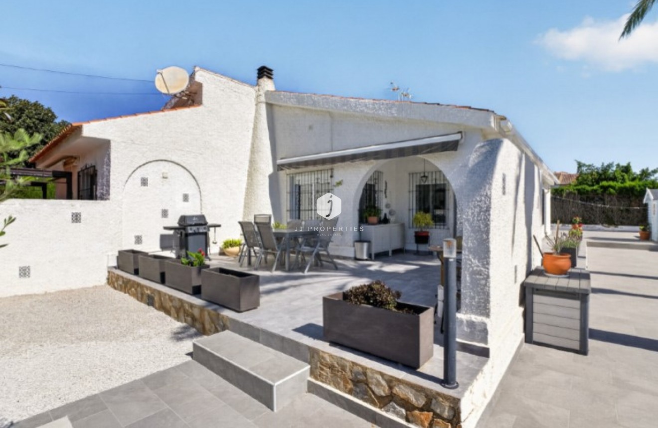D'occasion - Villa -
Torrevieja - Costa Blanca