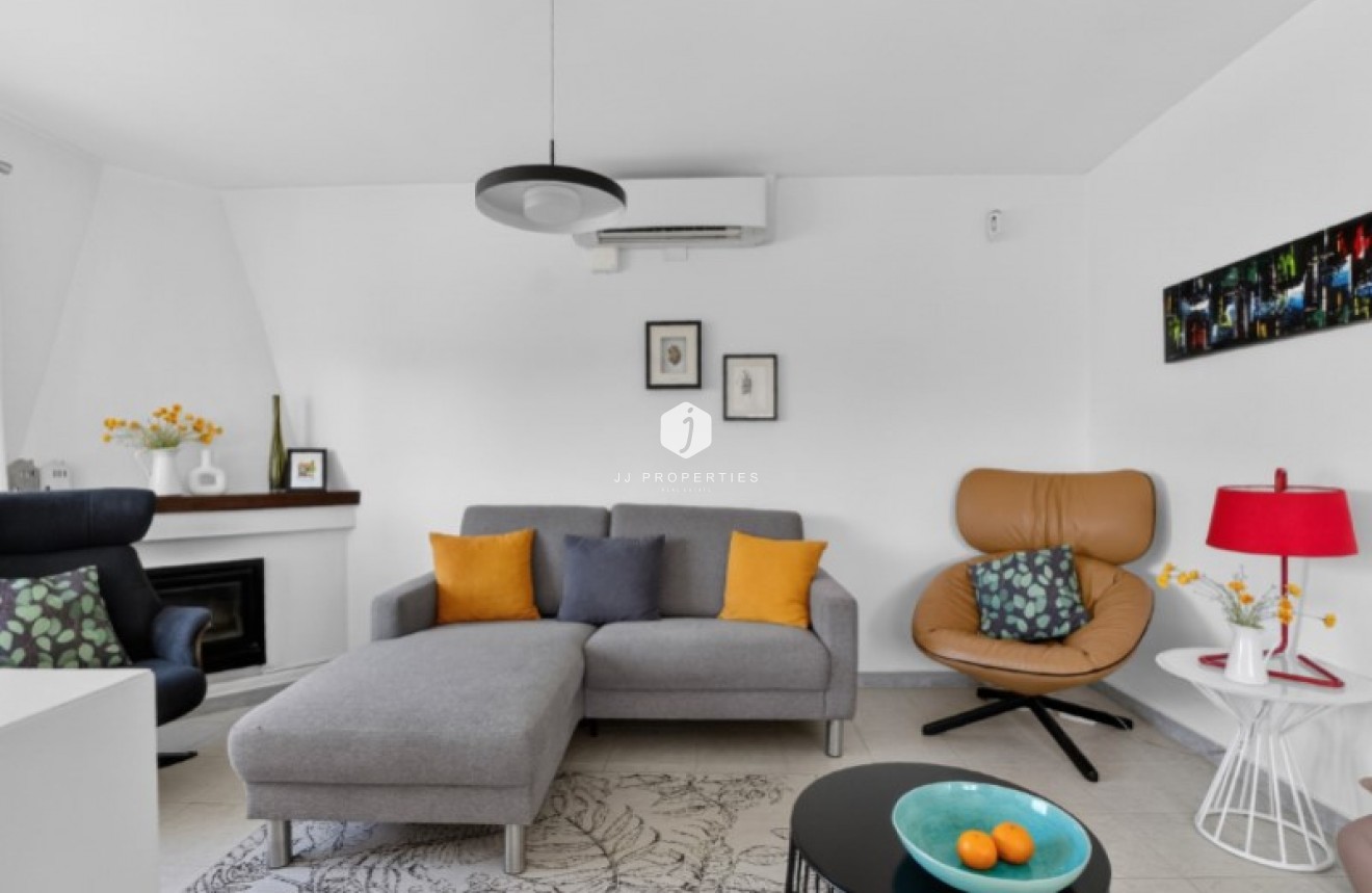 D'occasion - Villa -
Torrevieja - Costa Blanca