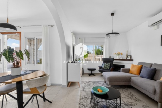 D'occasion - Villa -
Torrevieja - Costa Blanca