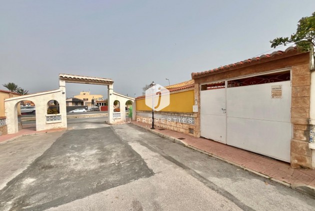 Aus zweiter Hand - Villa -
Torrevieja - Los Balcones - Los Altos del Edén