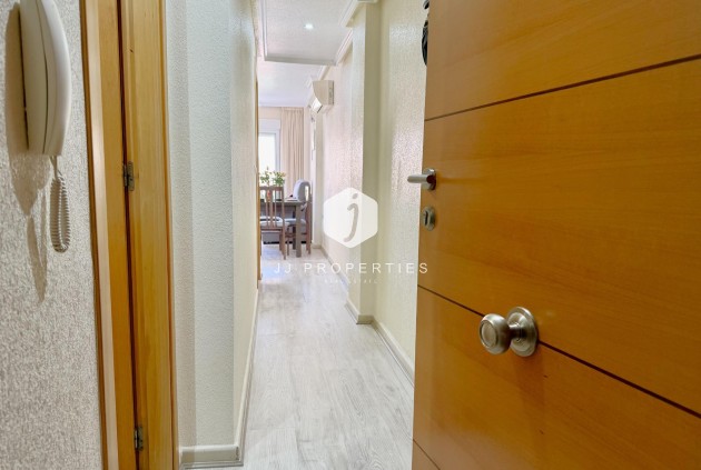 Resale - Apartment / flat -
Torrevieja - El molino