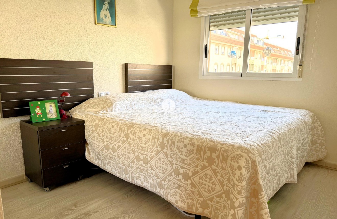 Resale - Apartment / flat -
Torrevieja - El molino