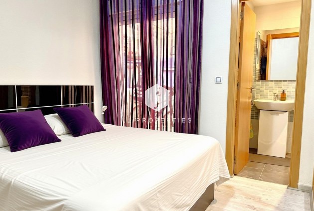 Resale - Apartment / flat -
Torrevieja - El molino