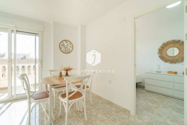Resale - Apartment / flat -
Torrevieja - Costa Blanca