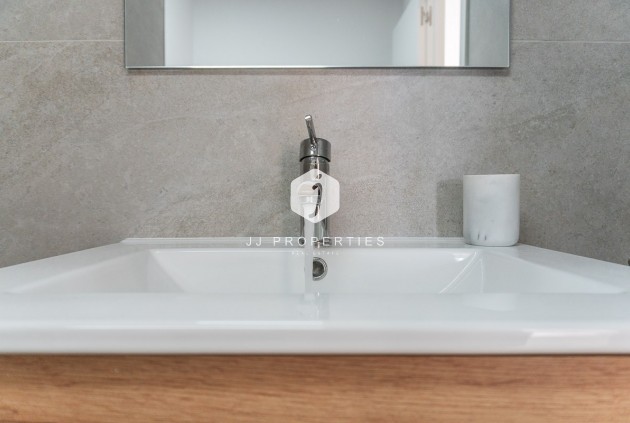 Resale - Apartment / flat -
Torrevieja - Costa Blanca