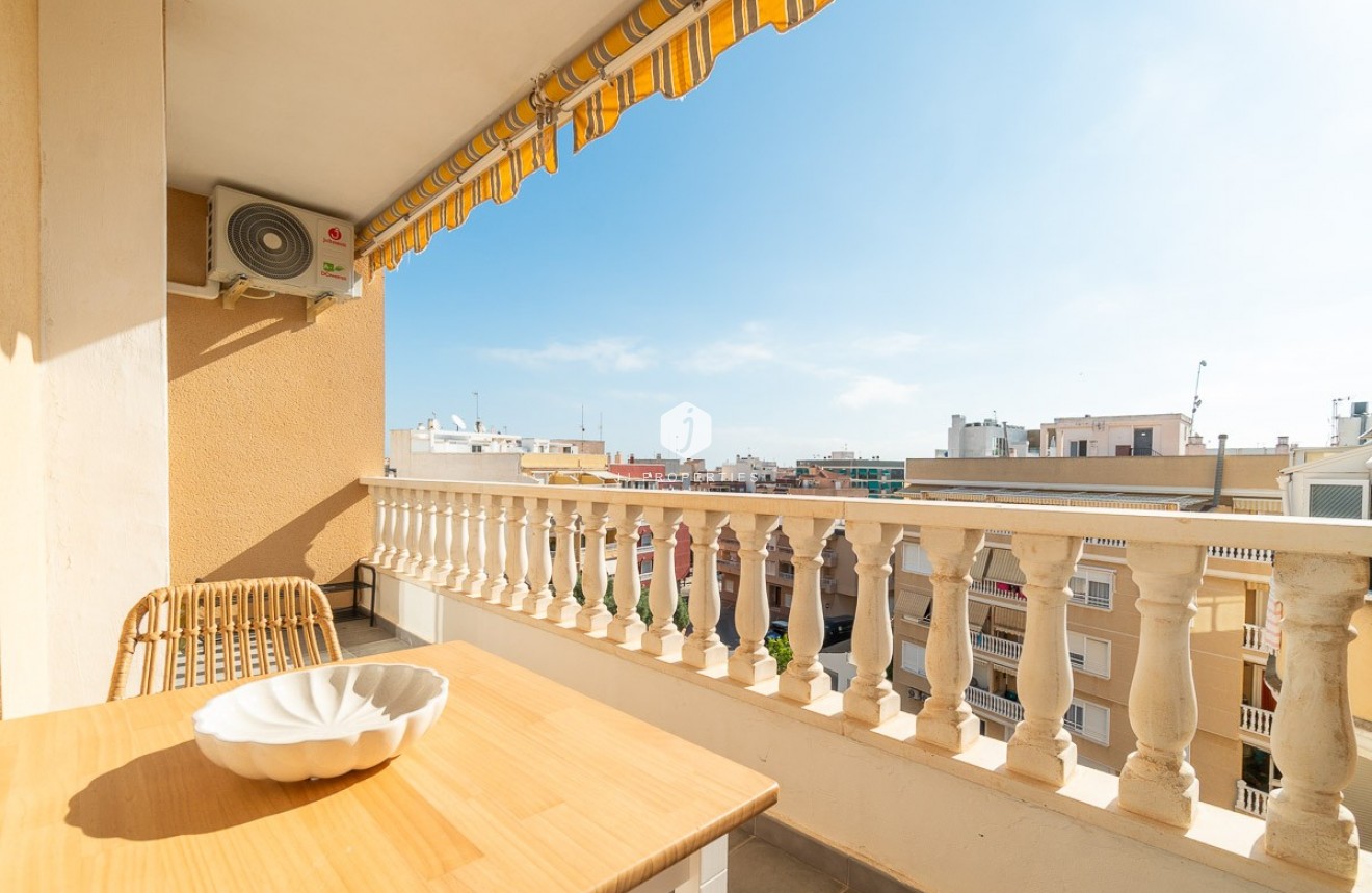 Resale - Apartment / flat -
Torrevieja - Costa Blanca