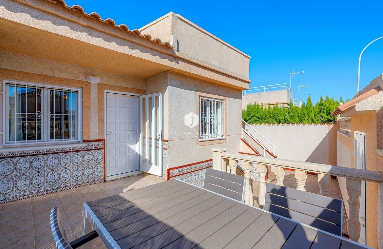 Segunda mano - Bungalow -
Torrevieja - Los Balcones
