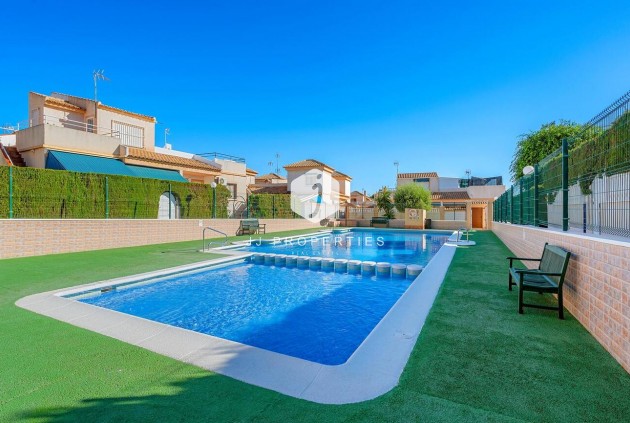 Segunda mano - Bungalow -
Torrevieja - Los Balcones