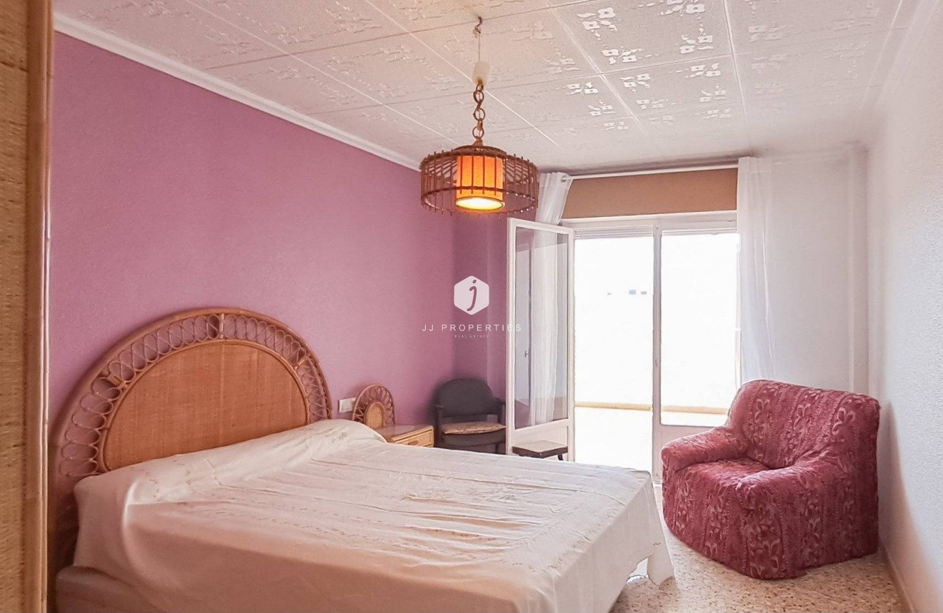 Resale - Penthouse -
Torrevieja - Playa de los Naufragos