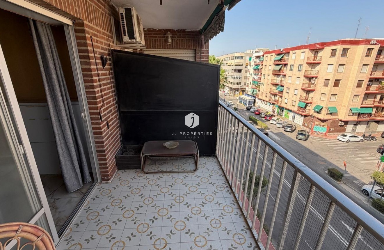 Resale - Apartment / flat -
Torrevieja - Acequion