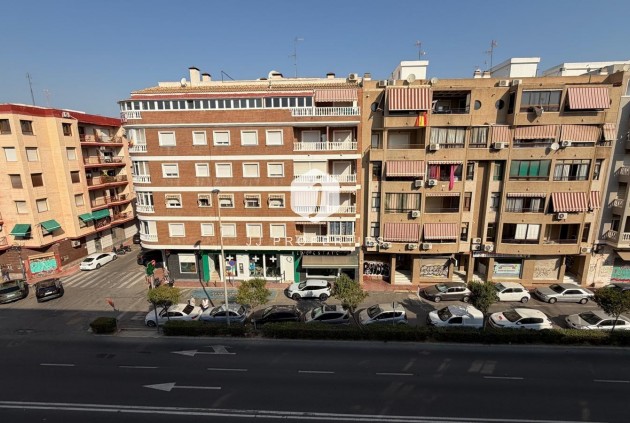 Resale - Apartment / flat -
Torrevieja - Acequion