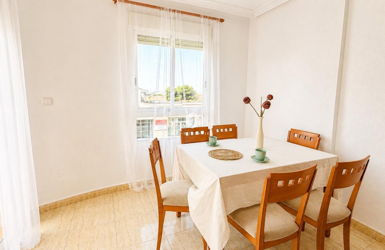 Resale - Apartment / flat -
Torrevieja - PARQUE DE LAS NACIONES