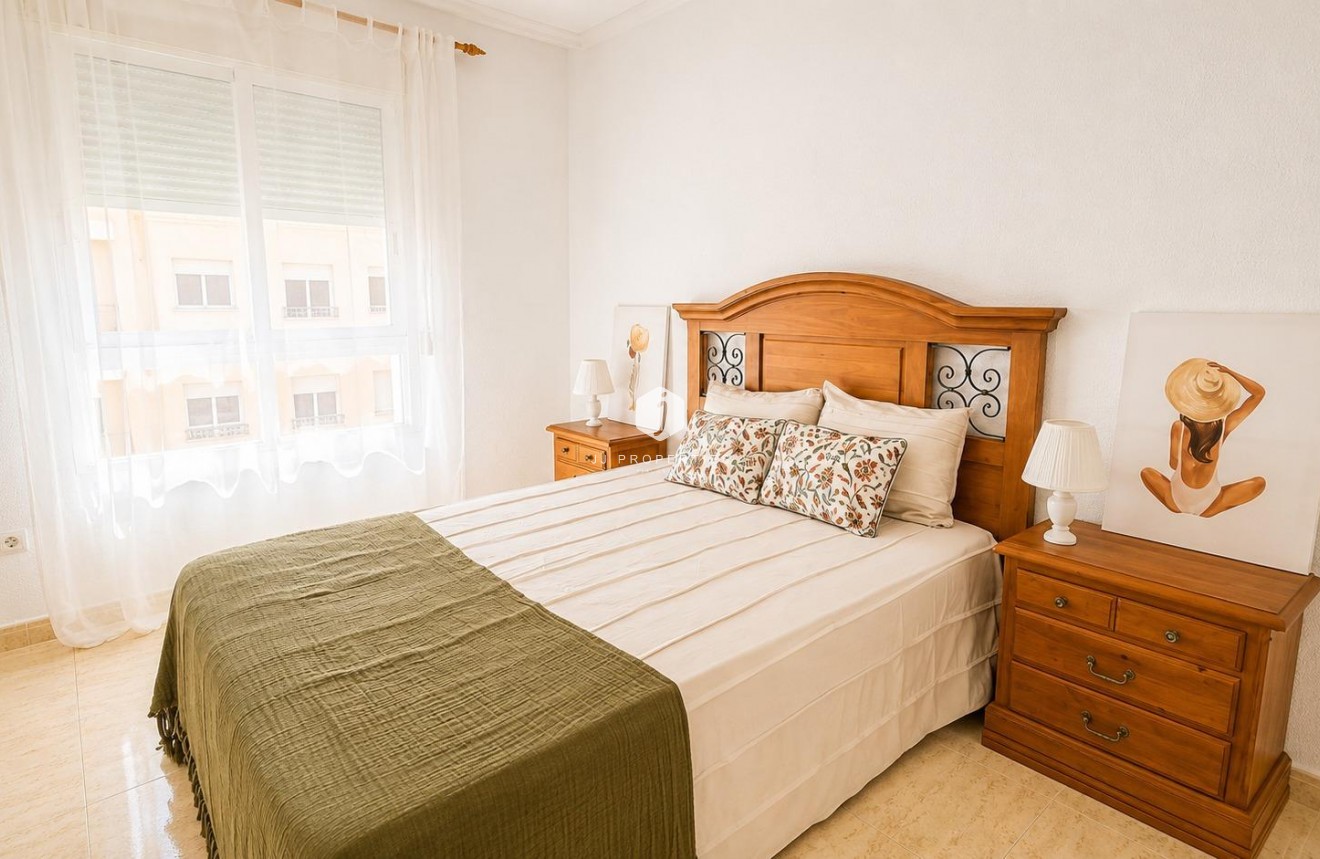 Resale - Apartment / flat -
Torrevieja - PARQUE DE LAS NACIONES