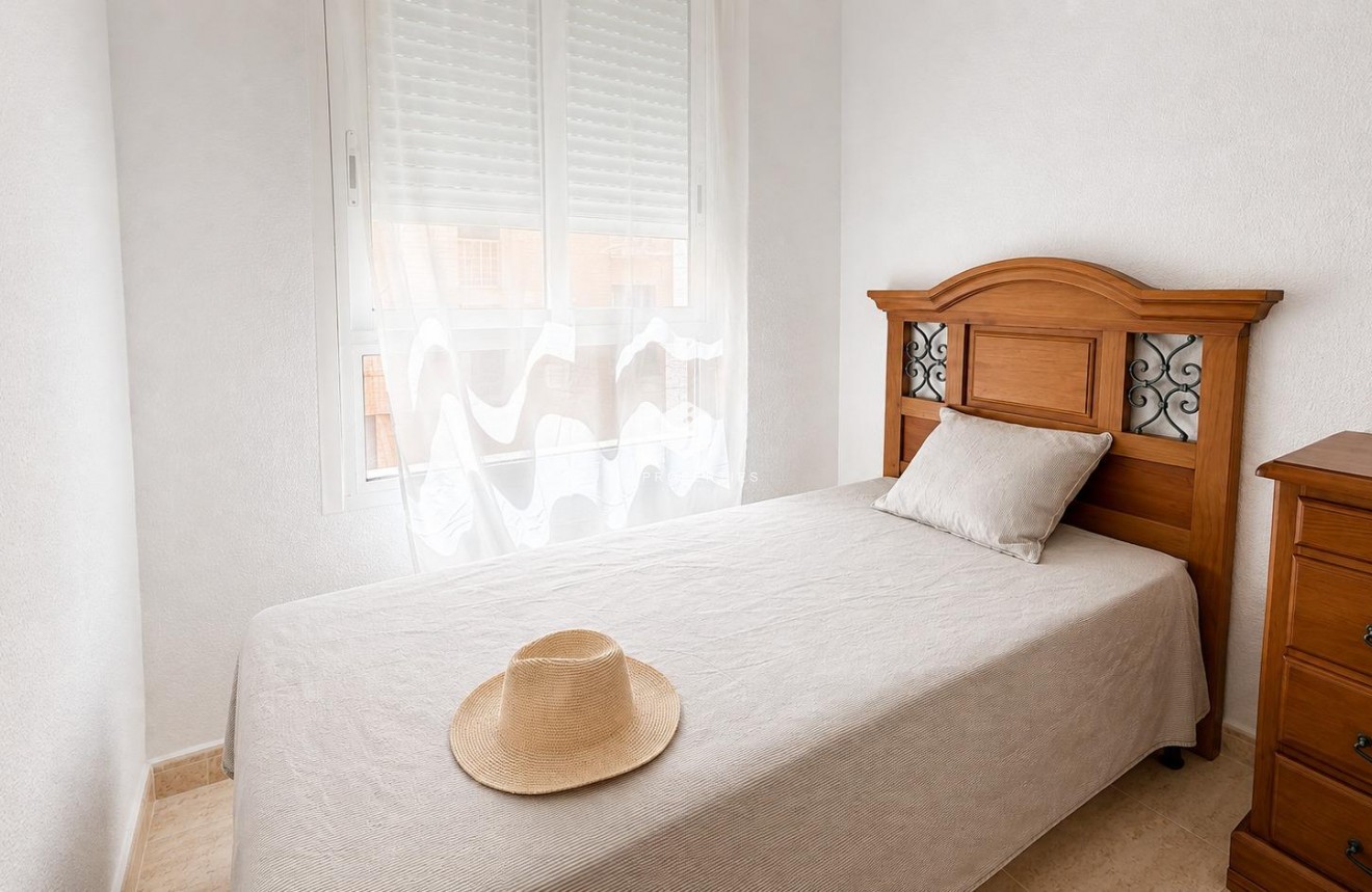 Resale - Apartment / flat -
Torrevieja - PARQUE DE LAS NACIONES