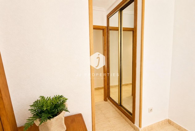 Resale - Apartment / flat -
Torrevieja - PARQUE DE LAS NACIONES