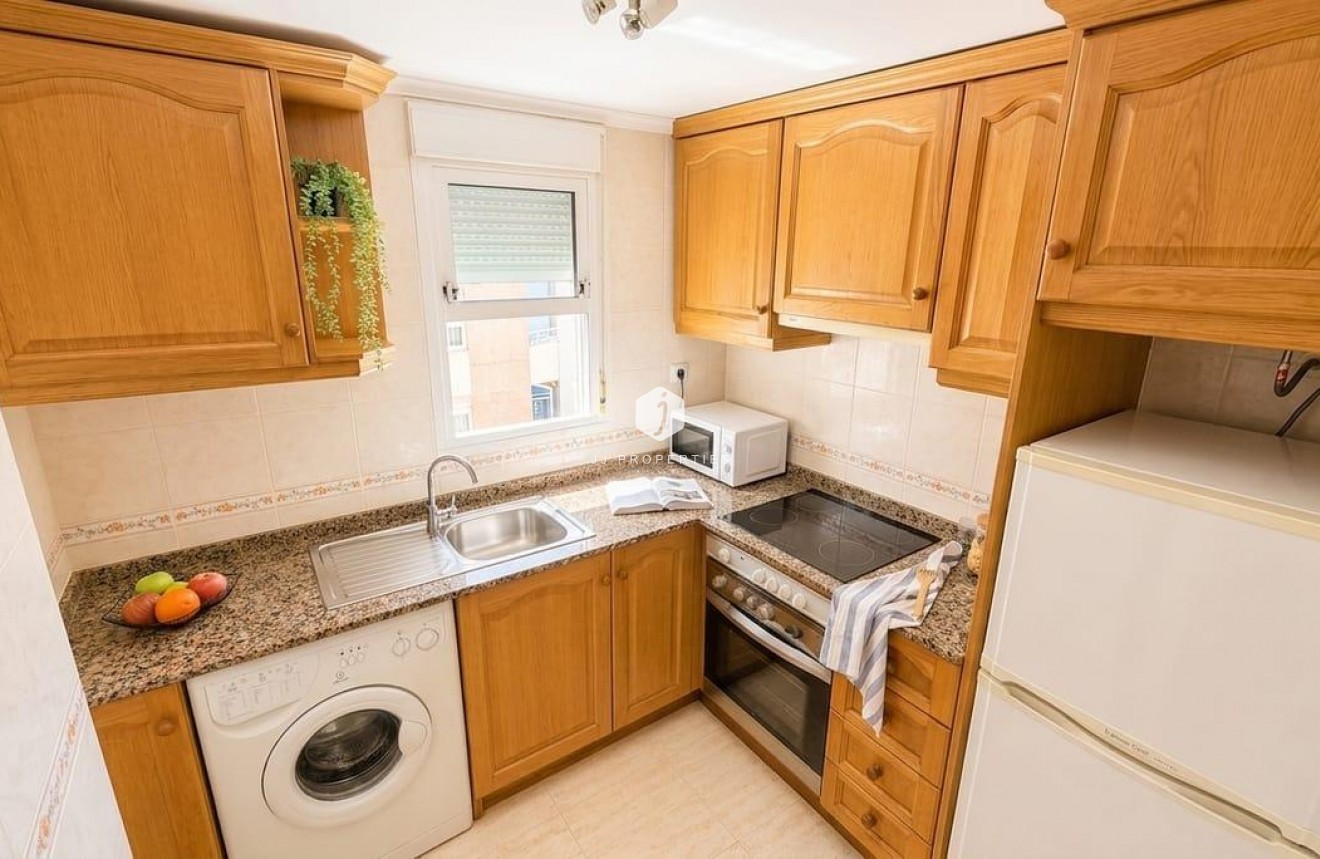 Resale - Apartment / flat -
Torrevieja - PARQUE DE LAS NACIONES