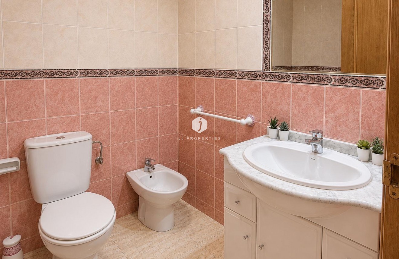 Resale - Apartment / flat -
Torrevieja - PARQUE DE LAS NACIONES