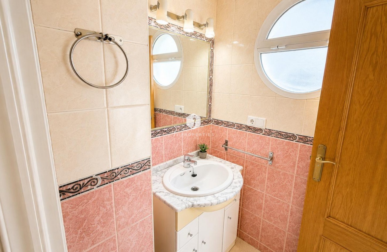 Resale - Apartment / flat -
Torrevieja - PARQUE DE LAS NACIONES