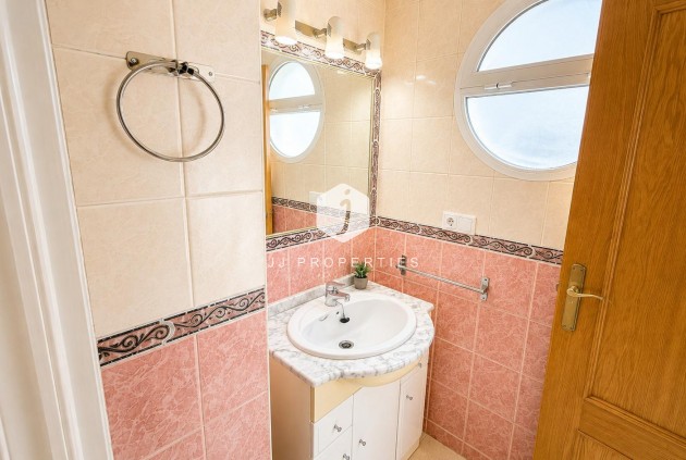 Resale - Apartment / flat -
Torrevieja - PARQUE DE LAS NACIONES