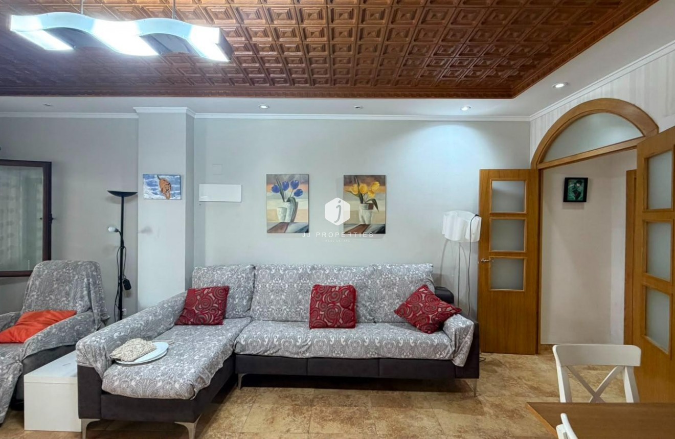 Tweedehands - Appartement / flat -
Torrevieja - Acequion