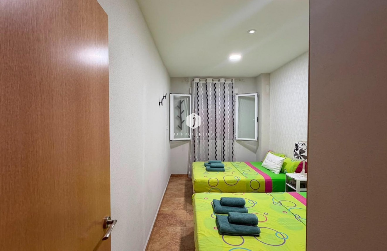 Tweedehands - Appartement / flat -
Torrevieja - Acequion