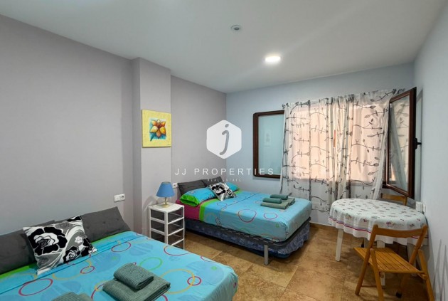 Tweedehands - Appartement / flat -
Torrevieja - Acequion