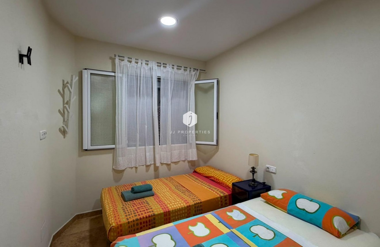 Tweedehands - Appartement / flat -
Torrevieja - Acequion
