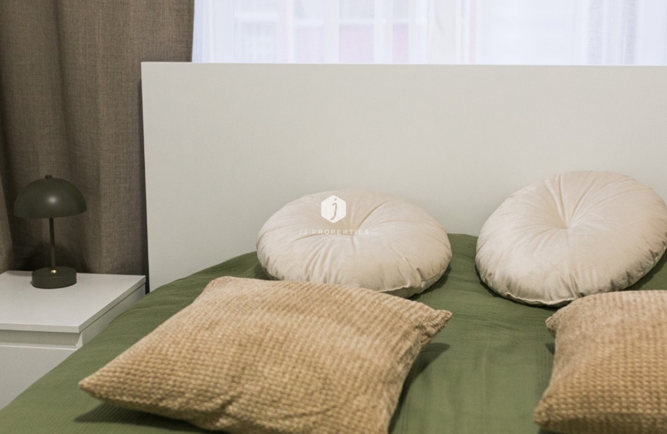 Resale - Apartment / flat -
Torrevieja - Costa Blanca