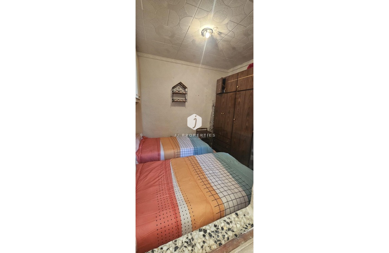 Z drugiej ręki - Szalet -
Torrevieja - Torreta Florida