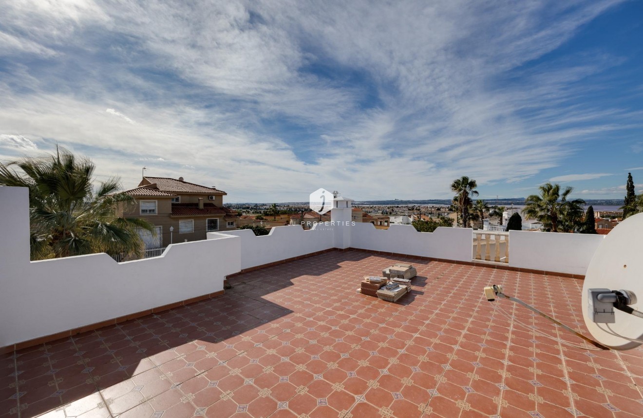 D'occasion - Villa -
Torrevieja - La Siesta - El Salado - Torreta