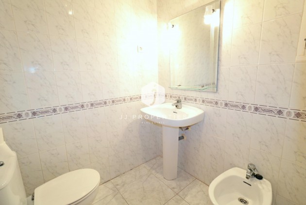 Tweedehands - Appartement / flat -
Torrevieja - Playa del Cura