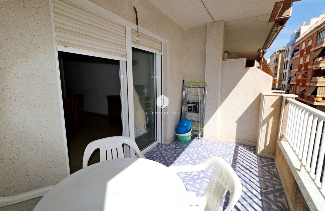 Tweedehands - Appartement / flat -
Torrevieja - Playa del Cura