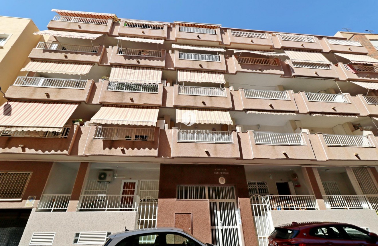 Tweedehands - Appartement / flat -
Torrevieja - Playa del Cura