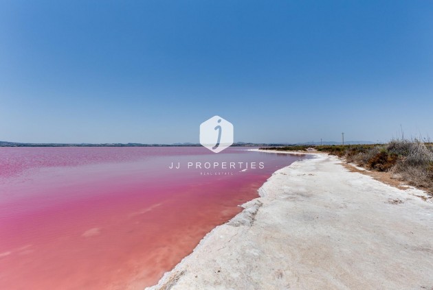 Z drugiej ręki - Szalet -
Torrevieja - La Siesta - El Salado - Torreta
