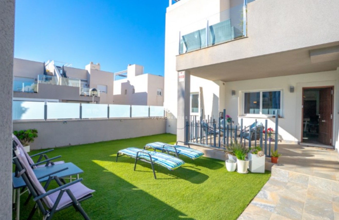 Resale - Apartment / flat -
Torrevieja - Costa Blanca