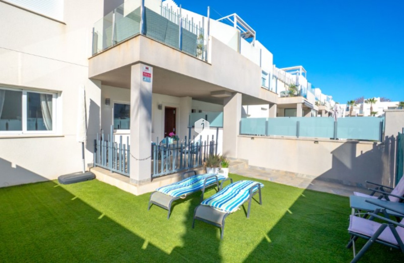 Resale - Apartment / flat -
Torrevieja - Costa Blanca