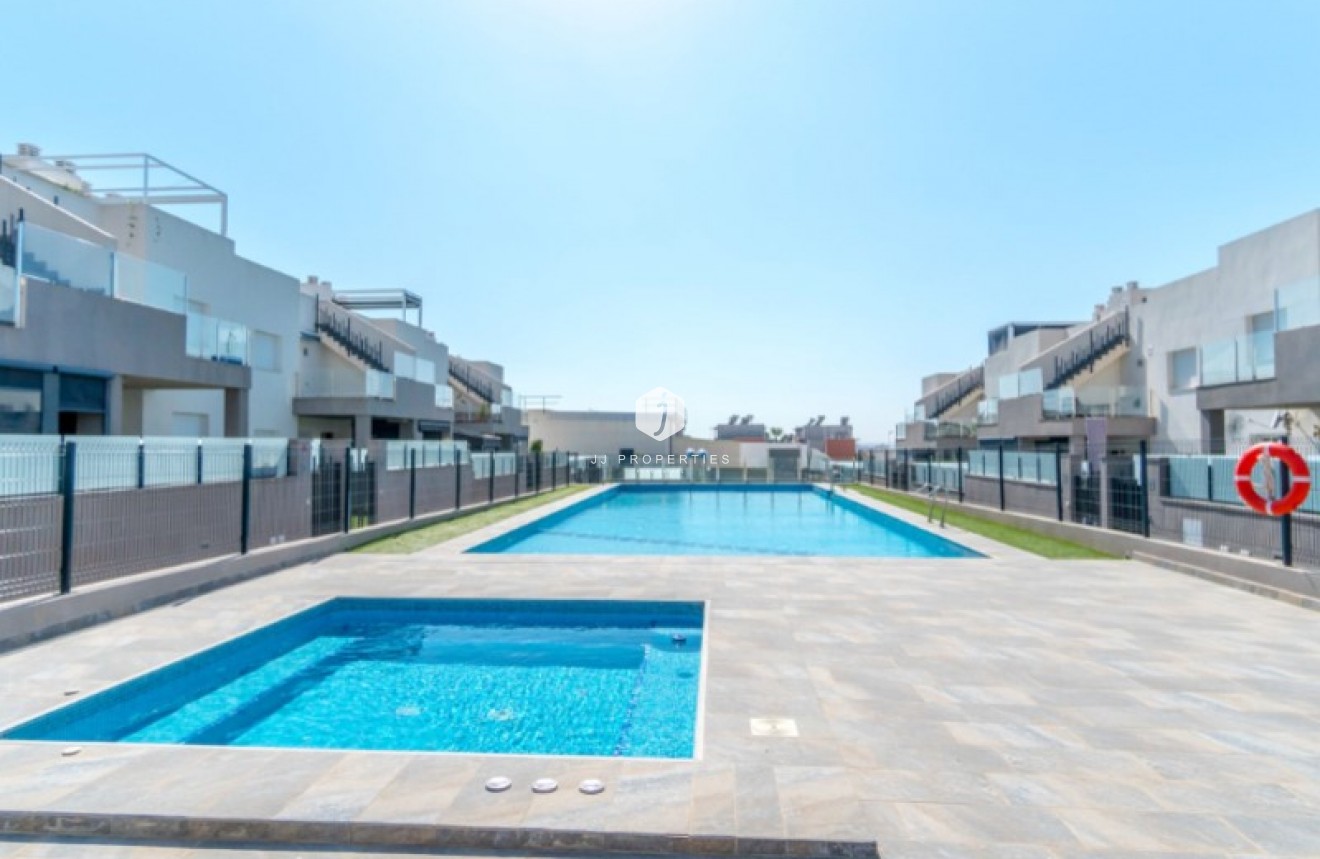 Resale - Apartment / flat -
Torrevieja - Costa Blanca