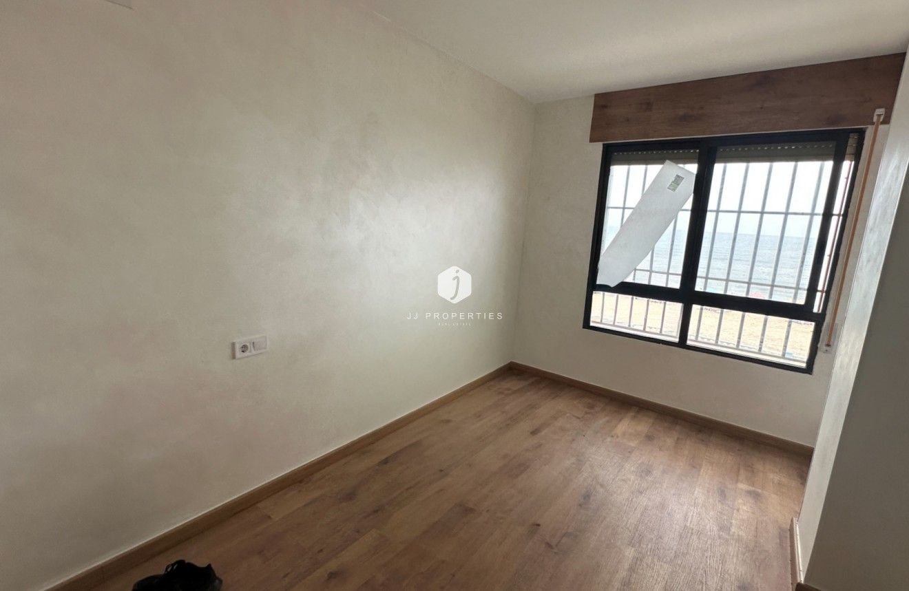 Resale - Apartment / flat -
Torrevieja - Costa Blanca