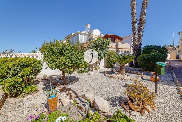 D'occasion - Bungalow -
Torrevieja - La Siesta - El Salado - Torreta