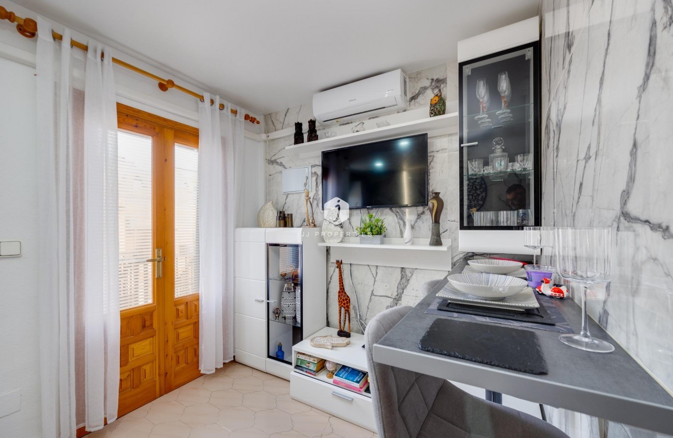 D'occasion - Bungalow -
Torrevieja - La Siesta - El Salado - Torreta