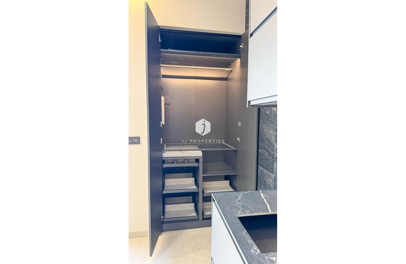 Segunda mano - Apartamento / piso -
Torrevieja - Playa de los Locos