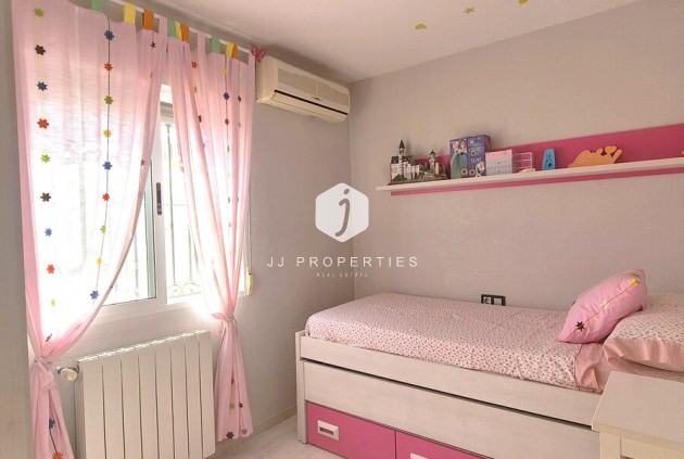 Tweedehands - Chalet -
Torrevieja - Costa Blanca