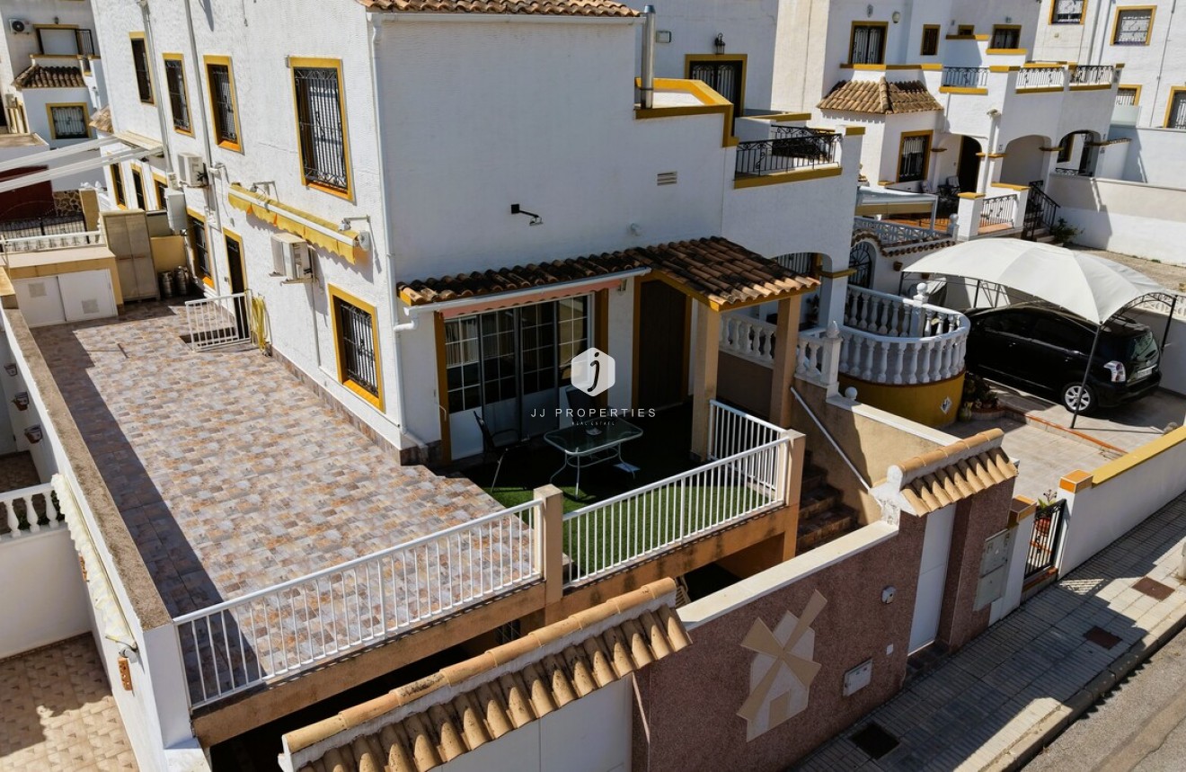 Tweedehands - Chalet -
Torrevieja - Costa Blanca