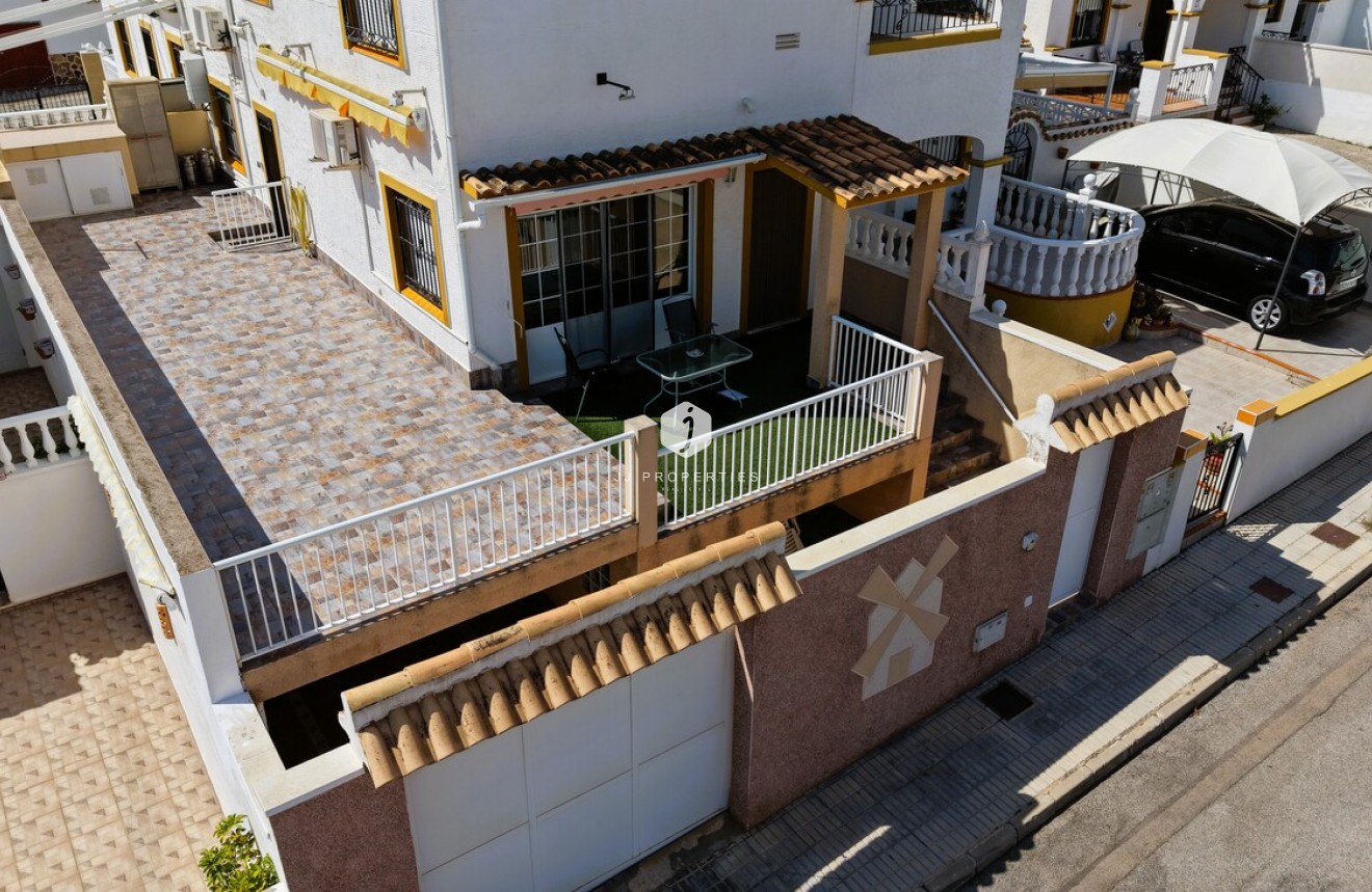 Tweedehands - Chalet -
Torrevieja - Costa Blanca