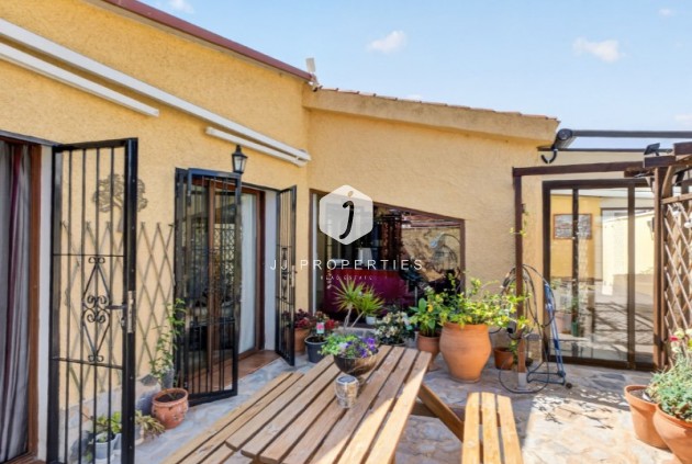 Aus zweiter Hand - Villa -
Torrevieja - Costa Blanca