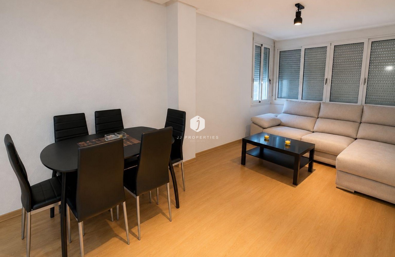 Aus zweiter Hand - Wohnung -
Torrevieja - Nueva Torrevieja